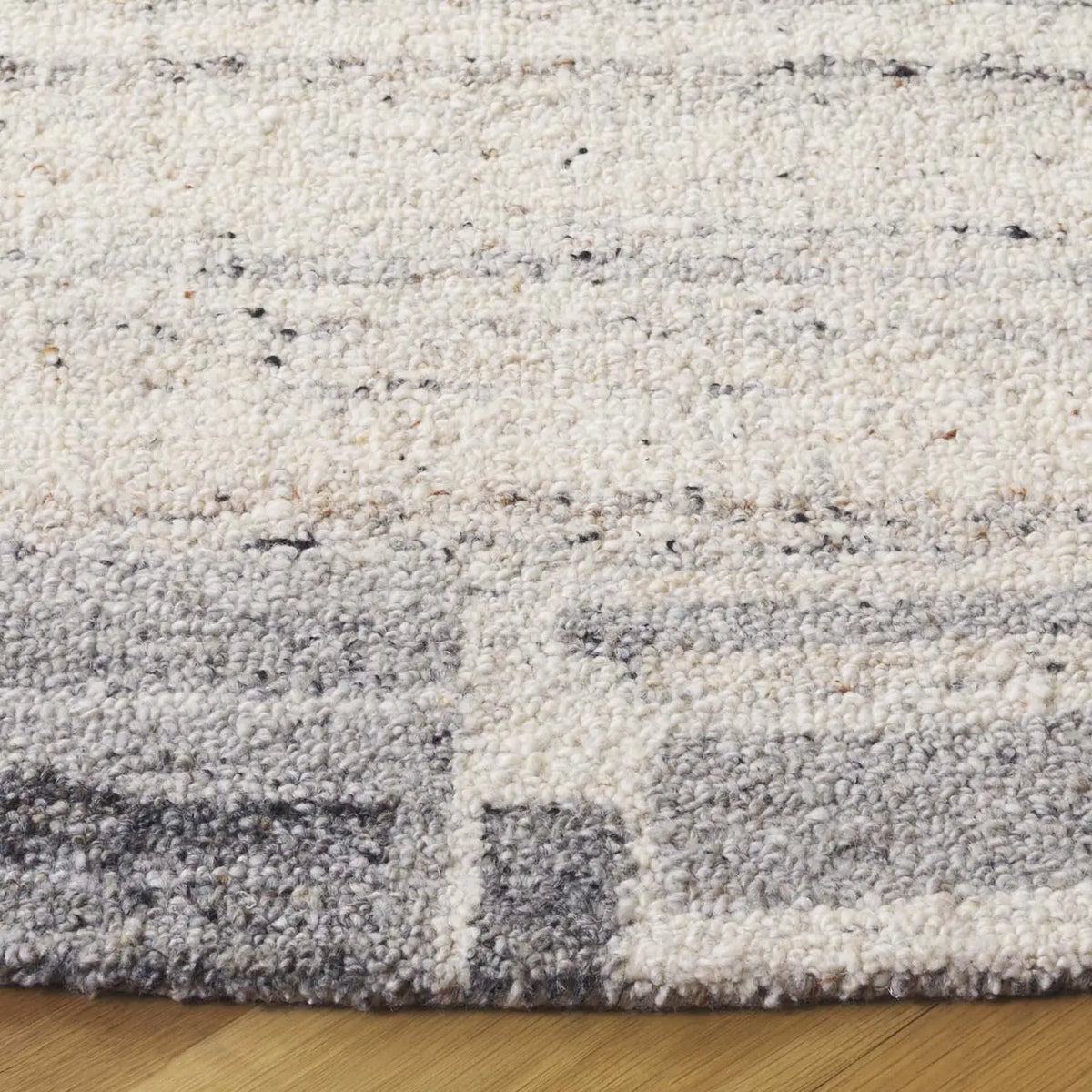 Safavieh Restoration Vintage 6'-0" x 6'-0" Rug in Grey / Beige