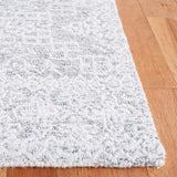 Safavieh Ebony 4'-0" x 6'-0" Rug in Grey / Ivory