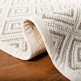 Safavieh Palm Beach 5'-0" x 8'-0" Rug in Natural / Ivory