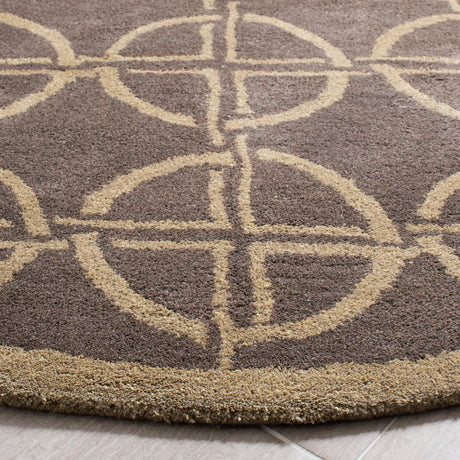 Safavieh Soho 6'-0" x 6'-0" Rug in Brown / Gold