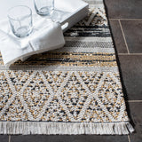 Safavieh Augustine 4'-5" x 6'-5" Rug in Ivory / Taupe