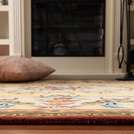 Safavieh Empire 4'-0" x 6'-0" Rug in Gold / Gold