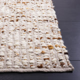 Safavieh Natura 4'-0" x 6'-0" Rug in Ivory / Beige