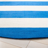 Safavieh Montauk 6'-0" x 6'-0" Rug in Blue / Ivory