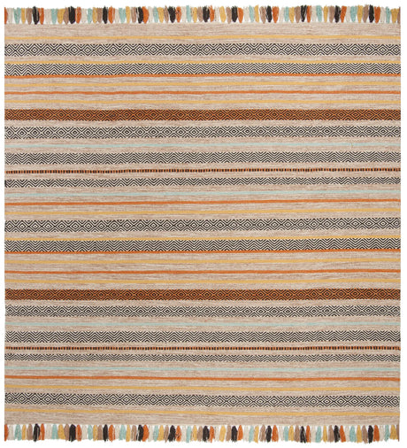 Safavieh Montauk 6'-0" x 6'-0" Rug in Beige / Multi