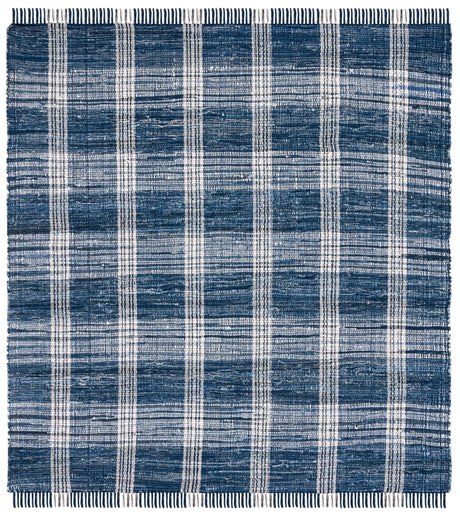 Safavieh Montauk 6'-0" x 6'-0" Rug in Blue / Beige