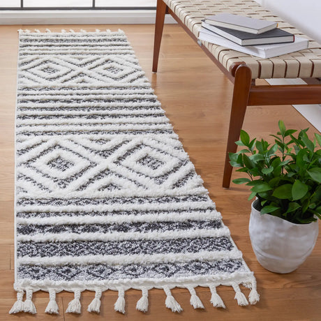 Safavieh Moroccan Tassel Shag 2'-3" x 8'-0" Rug in Grey / Ivory
