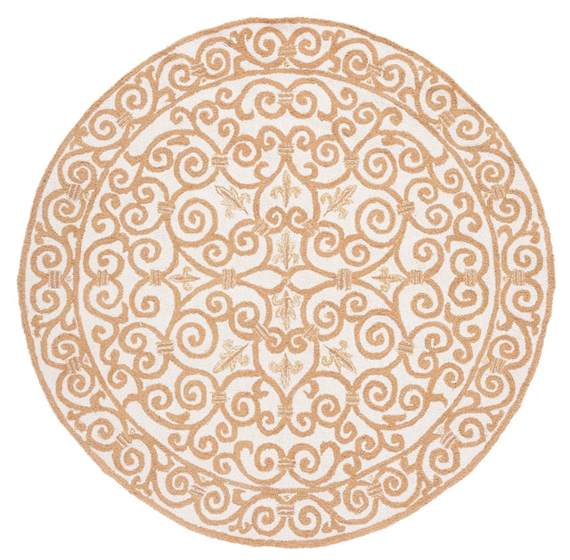 Safavieh Chelsea 5'-6" x 5'-6" Rug in Ivory / Gold