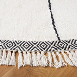 Safavieh Easy Care 6'-0" x 6'-0" Rug in Ivory / Black