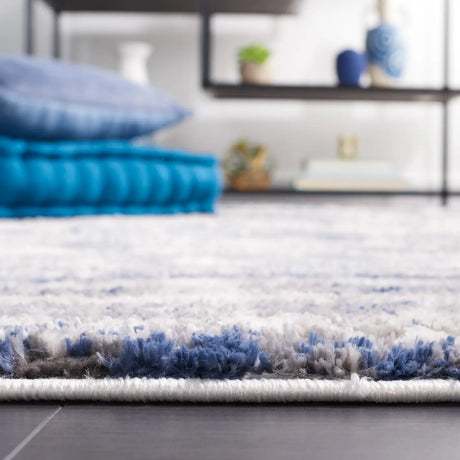 Safavieh Petra 4'-0" x 6'-0" Rug in Light Beige / Blue
