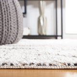 Safavieh Chapel 4'-0" x 6'-0" Rug in Black / Ivory