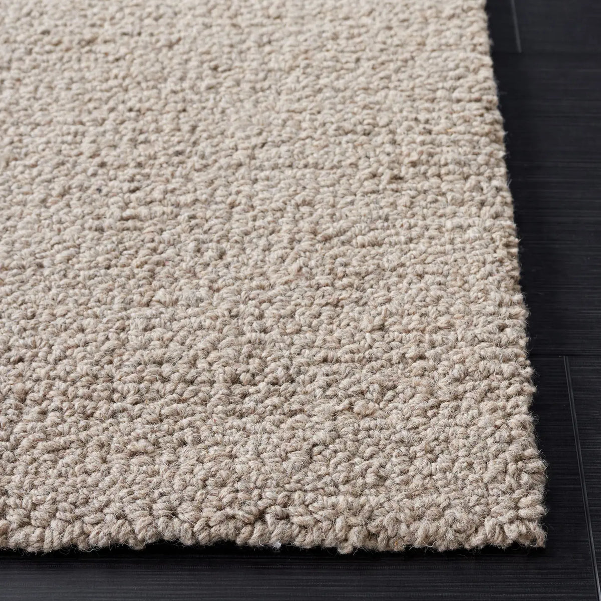 Safavieh Abstract 4'-0" x 6'-0" Rug in Light Brown