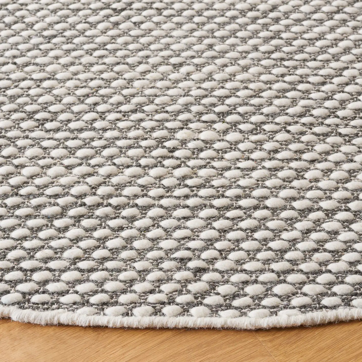 Safavieh Vermont 6'-0" x 6'-0" Rug in Grey