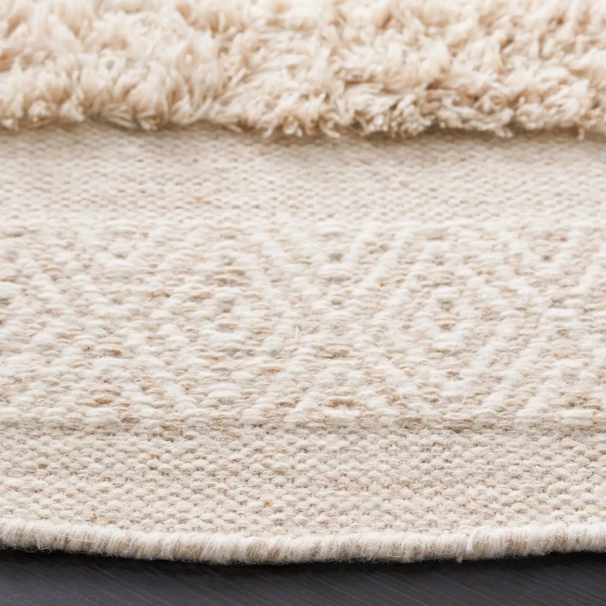 Safavieh Vermont 6'-0" x 6'-0" Rug in Ivory / Beige