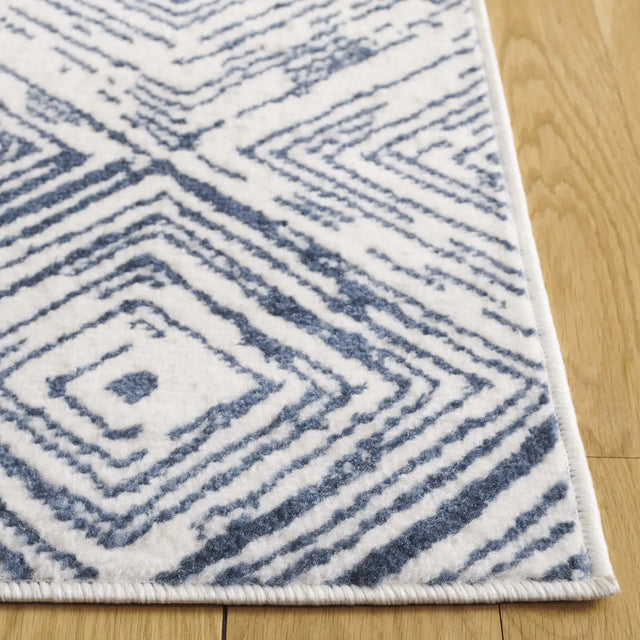 Safavieh Pyramid 4'-5" x 6'-5" Rug in Ivory / Blue