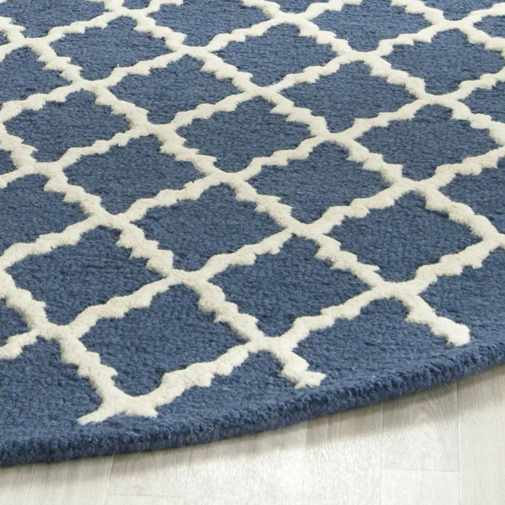 Safavieh Cambridge 6'-0" x 6'-0" Rug in Navy / Ivory