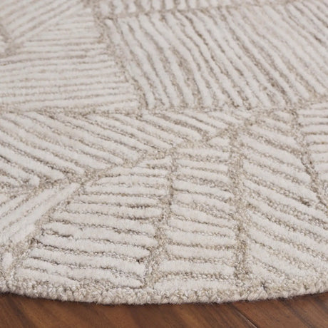 Safavieh Ebony 6'-0" x 6'-0" Rug in Beige / Ivory