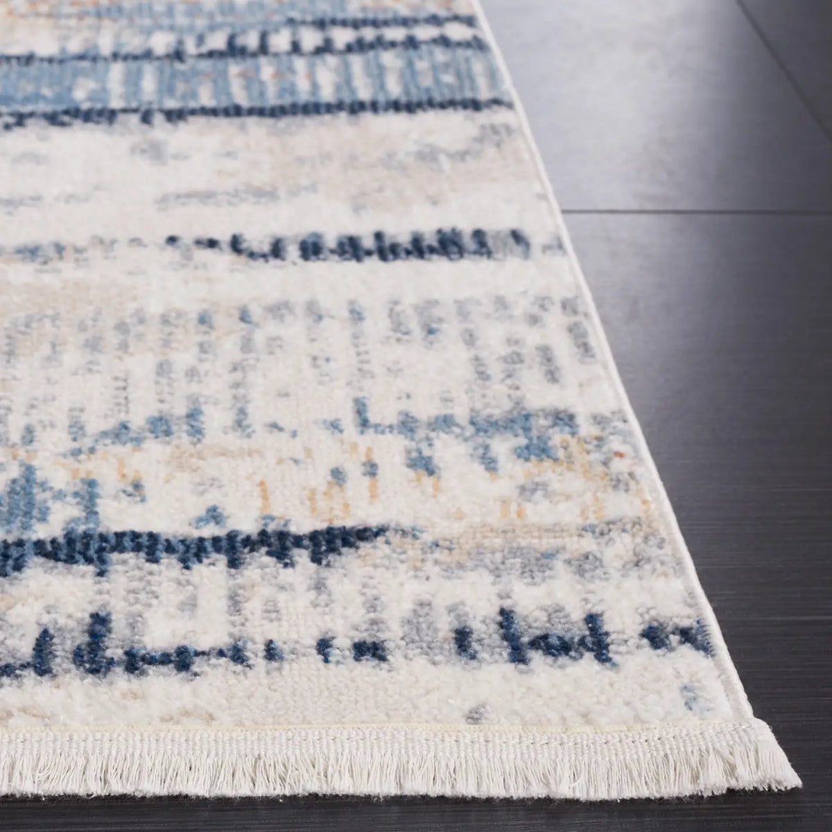 Safavieh Bayside 4'-0" x 6'-0" Rug in Blue / Gold