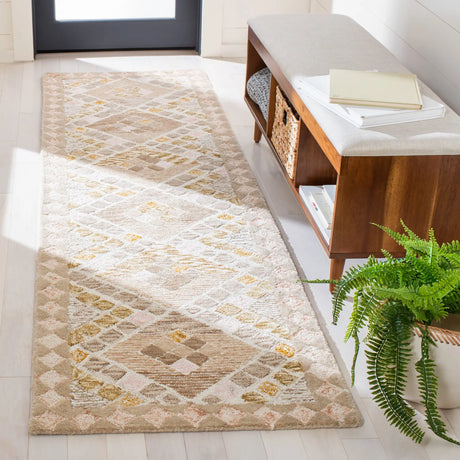 Safavieh Soho 2'-3" x 8'-0" Rug in Pink / Taupe