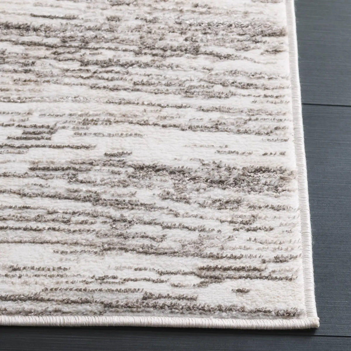 Safavieh Orchard 4'-0" x 6'-0" Rug in Grey / Ivory