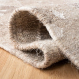 Safavieh Natural Kilim 4'-0" x 6'-0" Rug in Natural / Ivory