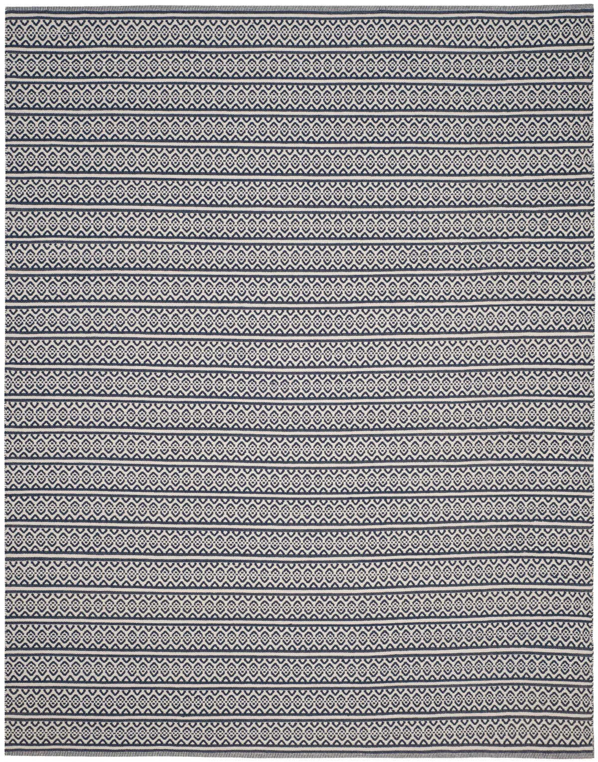 Safavieh Montauk 10'-0" x 14'-0" Rug in Ivory / Navy
