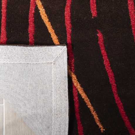 Safavieh Soho 3'-6" x 5'-6" Rug in Brown / Multi