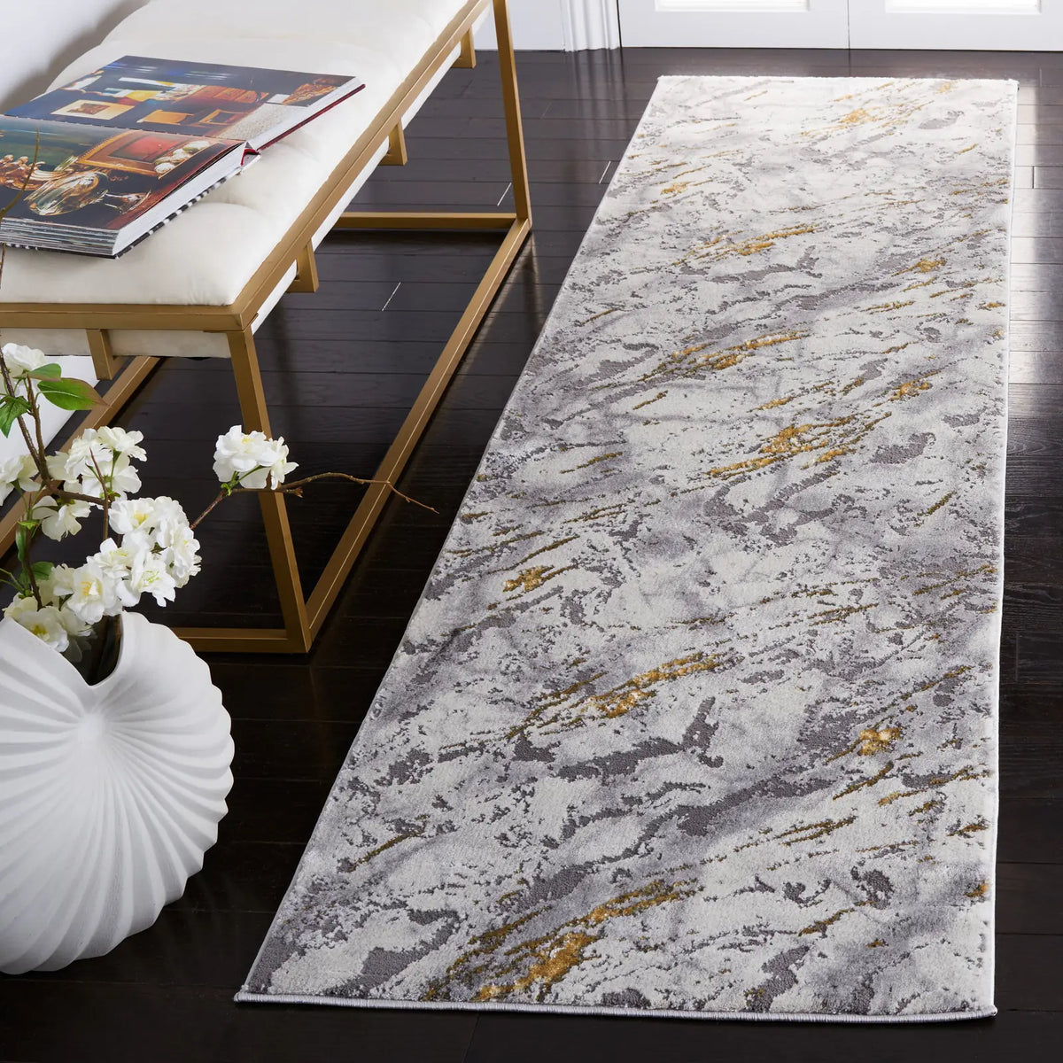 Safavieh Craft 2'-3" x 8'-0" Rug in Grey / Gold