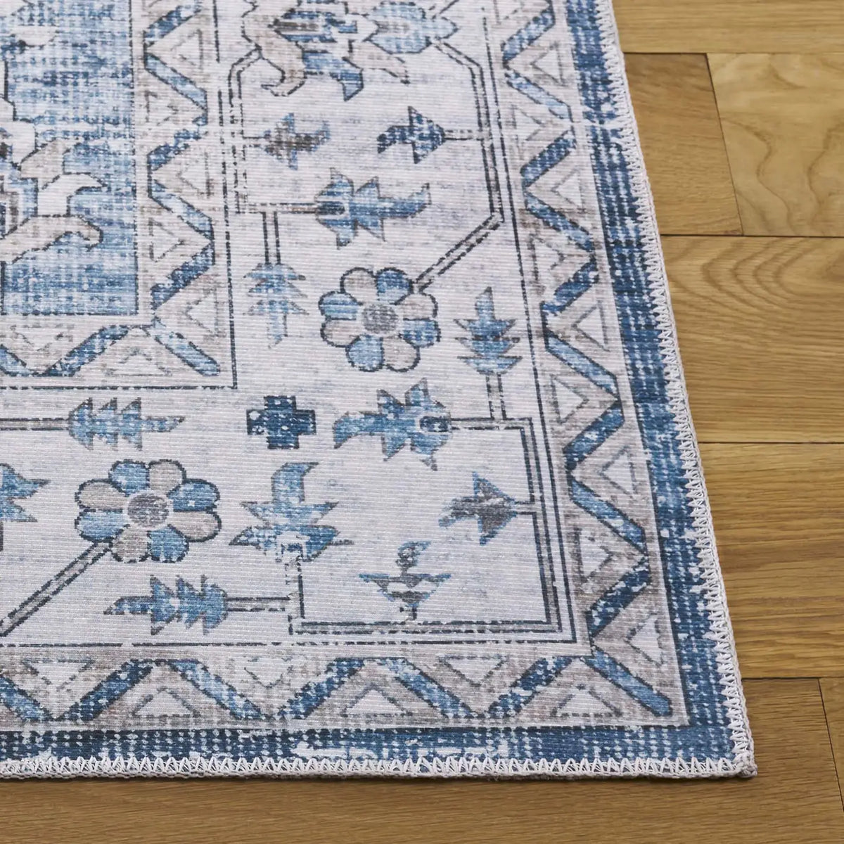 Safavieh Arizona 4'-0" x 6'-0" Rug in Grey / Blue