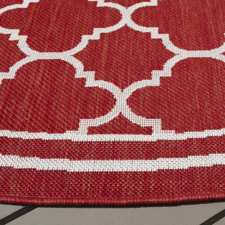Safavieh Courtyard 6'-7" x 6'-7" Rug in Red / Bone