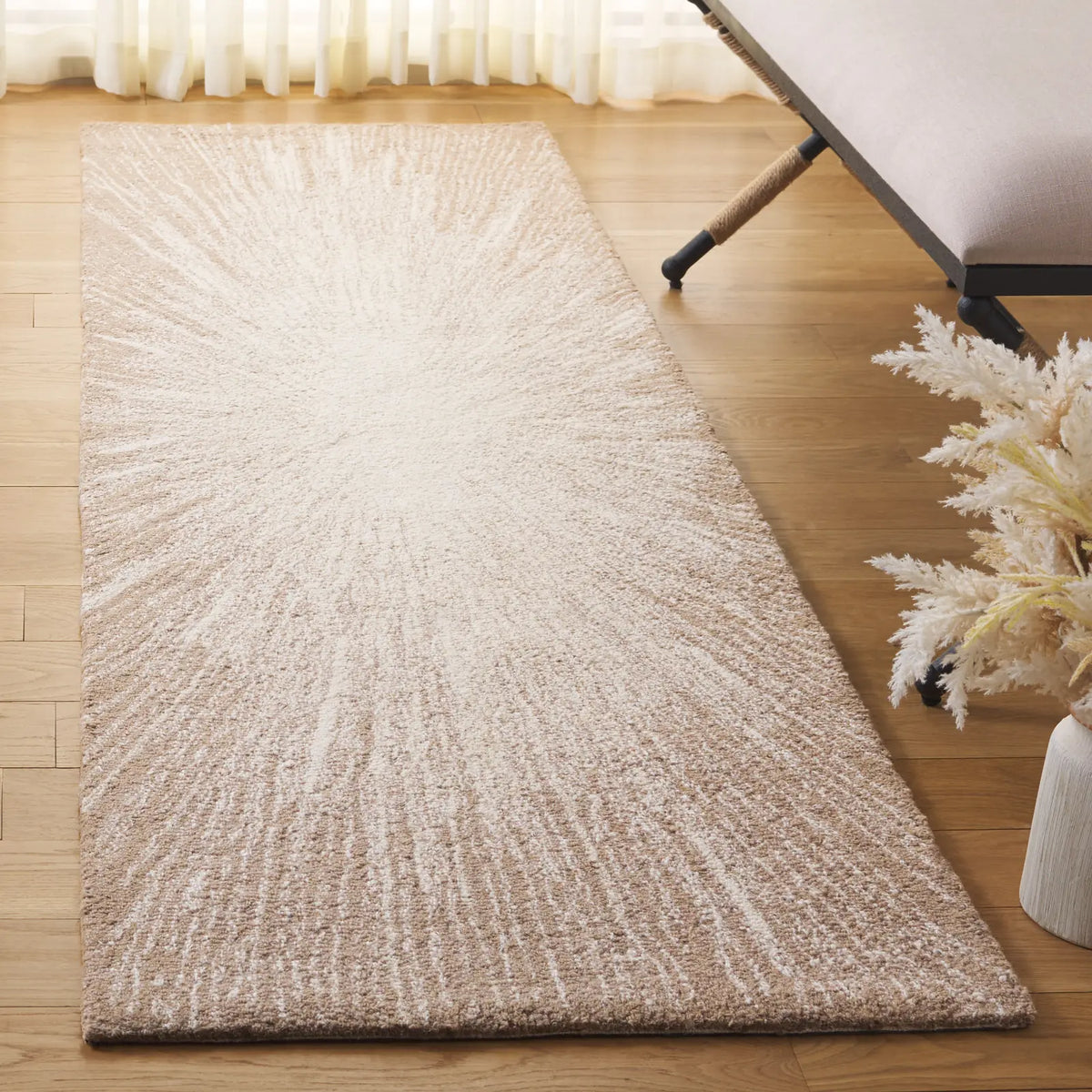 Safavieh Abstract 2'-3" x 8'-0" Rug in Ivory / Dark Beig