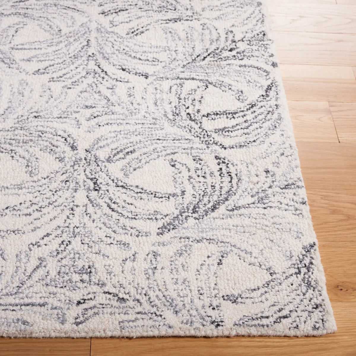Safavieh Martha Stewart 300 4'-0" x 6'-0" Rug in Ivory / Grey