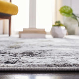 Safavieh Amelia 4'-5" x 6'-5" Rug in Grey / Gold