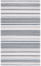 Safavieh Montauk 4'-0" x 6'-0" Rug in Grey / Ivory