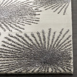 Safavieh Soho 5'-0" x 8'-0" Rug in Ivory / Silver