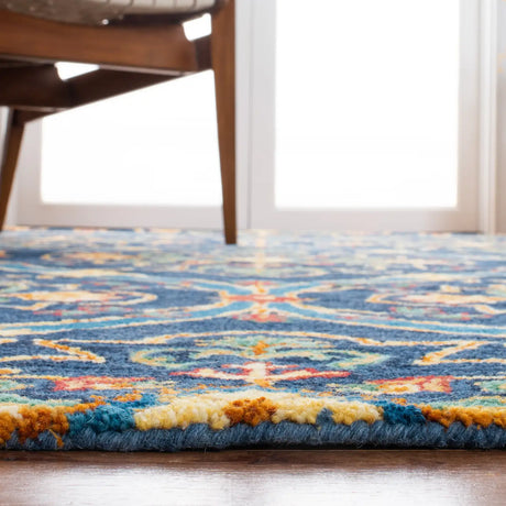 Safavieh Heritage 4'-0" x 6'-0" Rug in Navy / Yellow