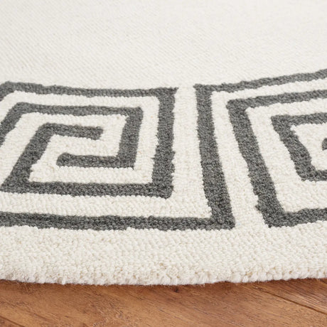 Safavieh Metro 6'-0" x 6'-0" Rug in Ivory / Grey
