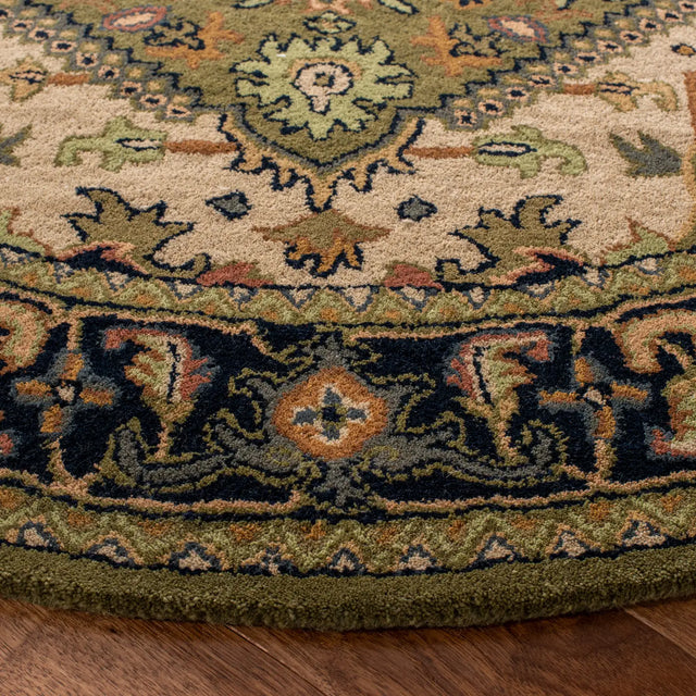 Safavieh Heritage 6'-0" x 6'-0" Rug in Green / Light Brown