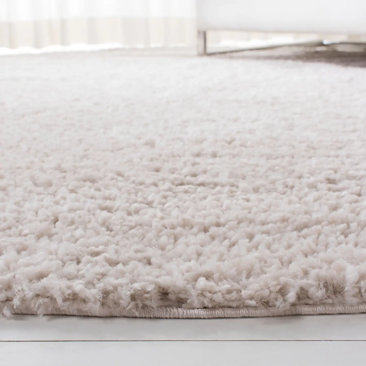 Safavieh August Shag 900 10'-0" x 10'-0" Rug in Beige