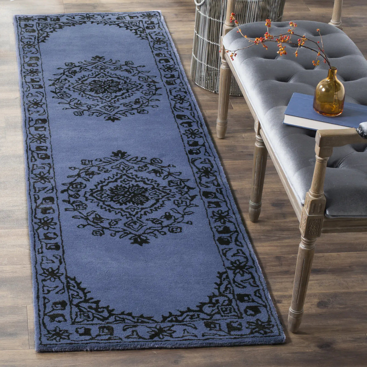 Safavieh Glamour 2'-3" x 8'-0" Rug in Purple