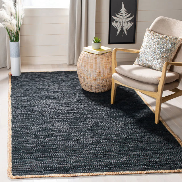 Safavieh Cape Cod 5'-0" x 8'-0" Rug in Black / Natural