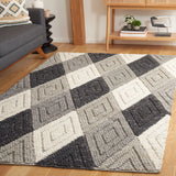 Safavieh Natura 5'-0" x 8'-0" Rug in Anthracite