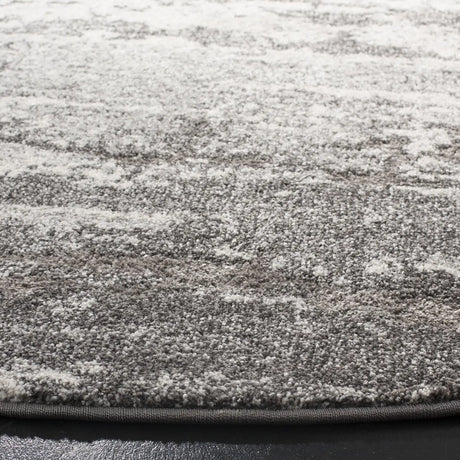 Safavieh Spirit 100 6'-7" x 6'-7" Rug in Grey / Dark Grey