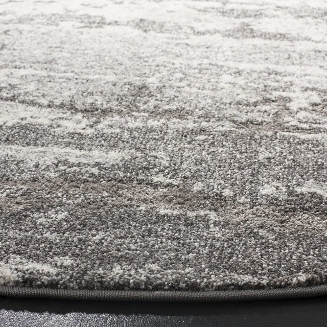 Safavieh Spirit 100 6'-7" x 6'-7" Rug in Grey / Dark Grey