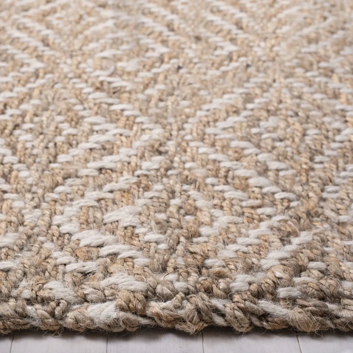 Safavieh Natural Fiber 4'-0" x 6'-0" Rug in Natural / Ivory