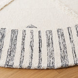 Safavieh Casablanca 6'-0" x 6'-0" Rug in Ivory / Black