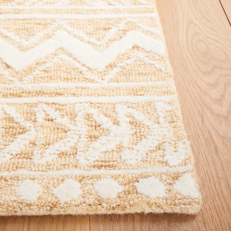 Safavieh Metro 4'-0" x 6'-0" Rug in Gold / Ivory