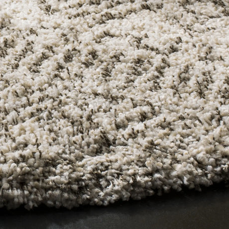 Safavieh Hudson Shag 5'-0" x 5'-0" Rug in Ivory / Grey