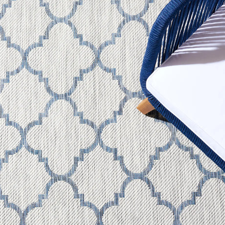 Safavieh Courtyard 4'-0" x 5'-7" Rug in Grey / Navy