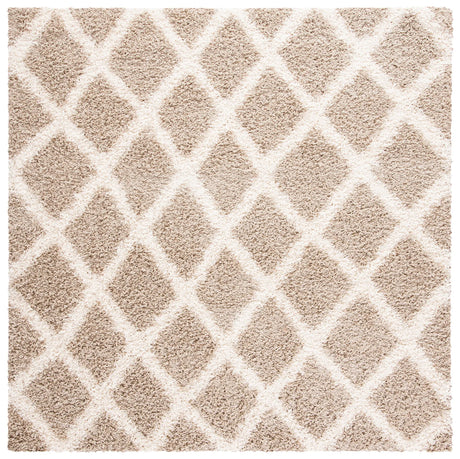 Safavieh Sgd-Dallas Shag 6'-0" x 6'-0" Rug in Beige / Ivory